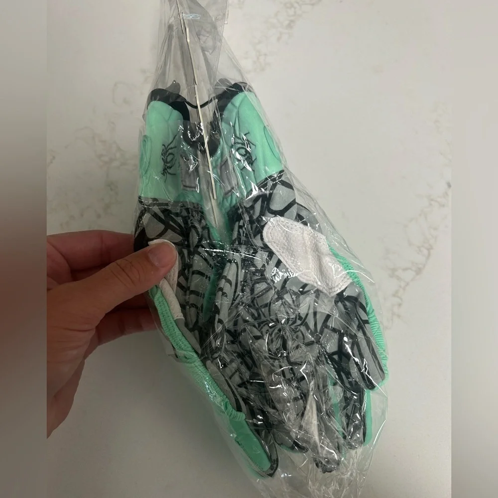 spiderz batting gloves